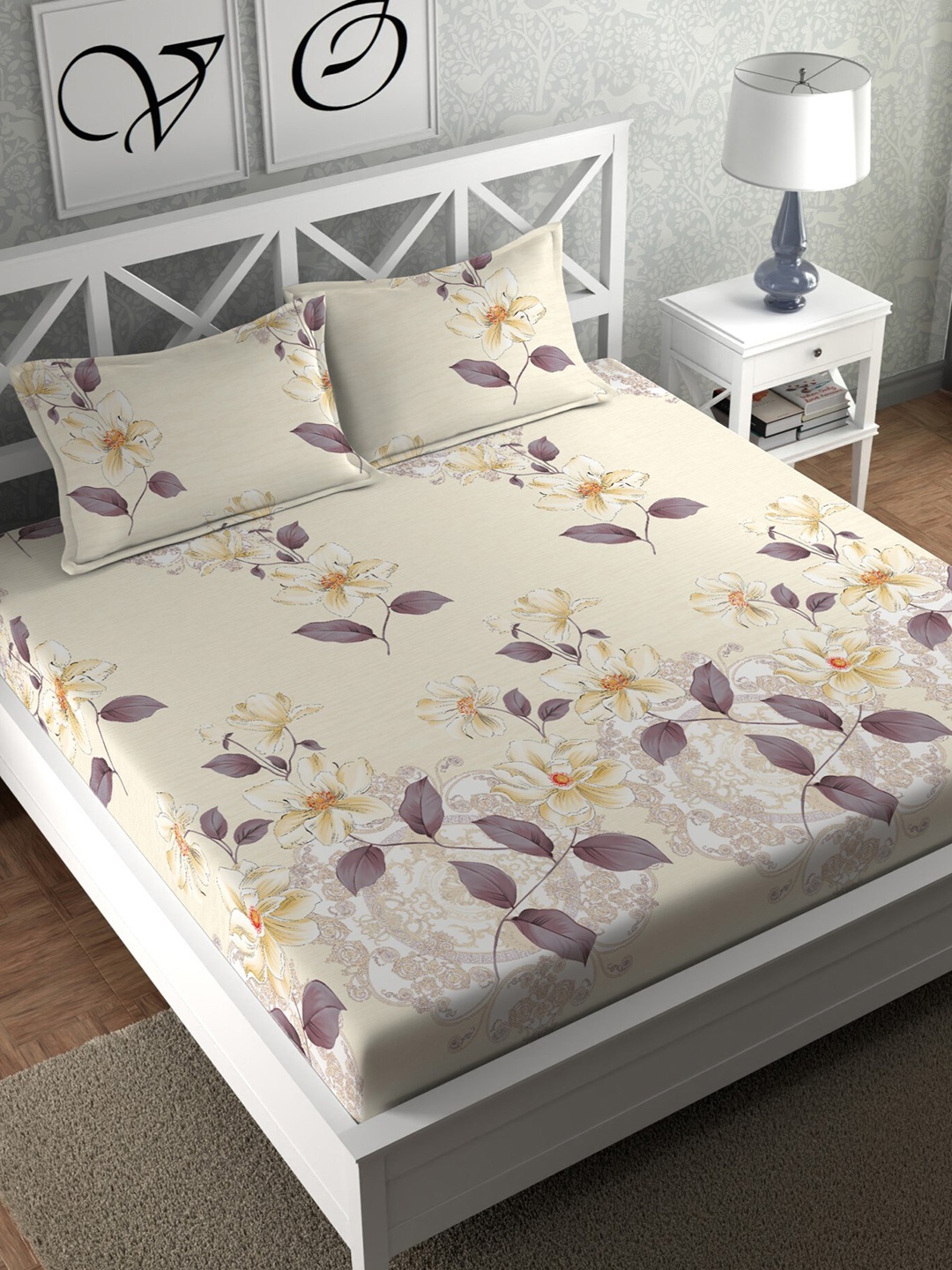 

CHHAVI INDIA Beige & Purple Floral 210 TC Queen Bedsheet with 2 Pillow Covers