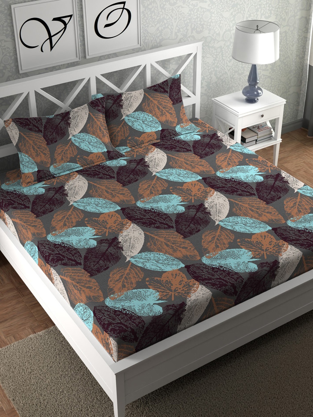 

CHHAVI INDIA Brown & Grey Floral 210 TC Queen Bedsheet With 2 Pillow Covers