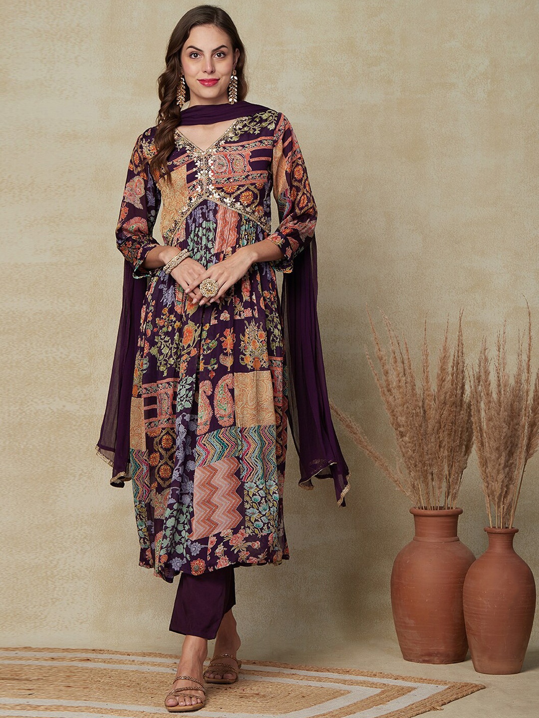 

FASHOR Ethnic Motifs Printed Empire Gotta Patti Kurta & Trousers With Dupatta, Mauve