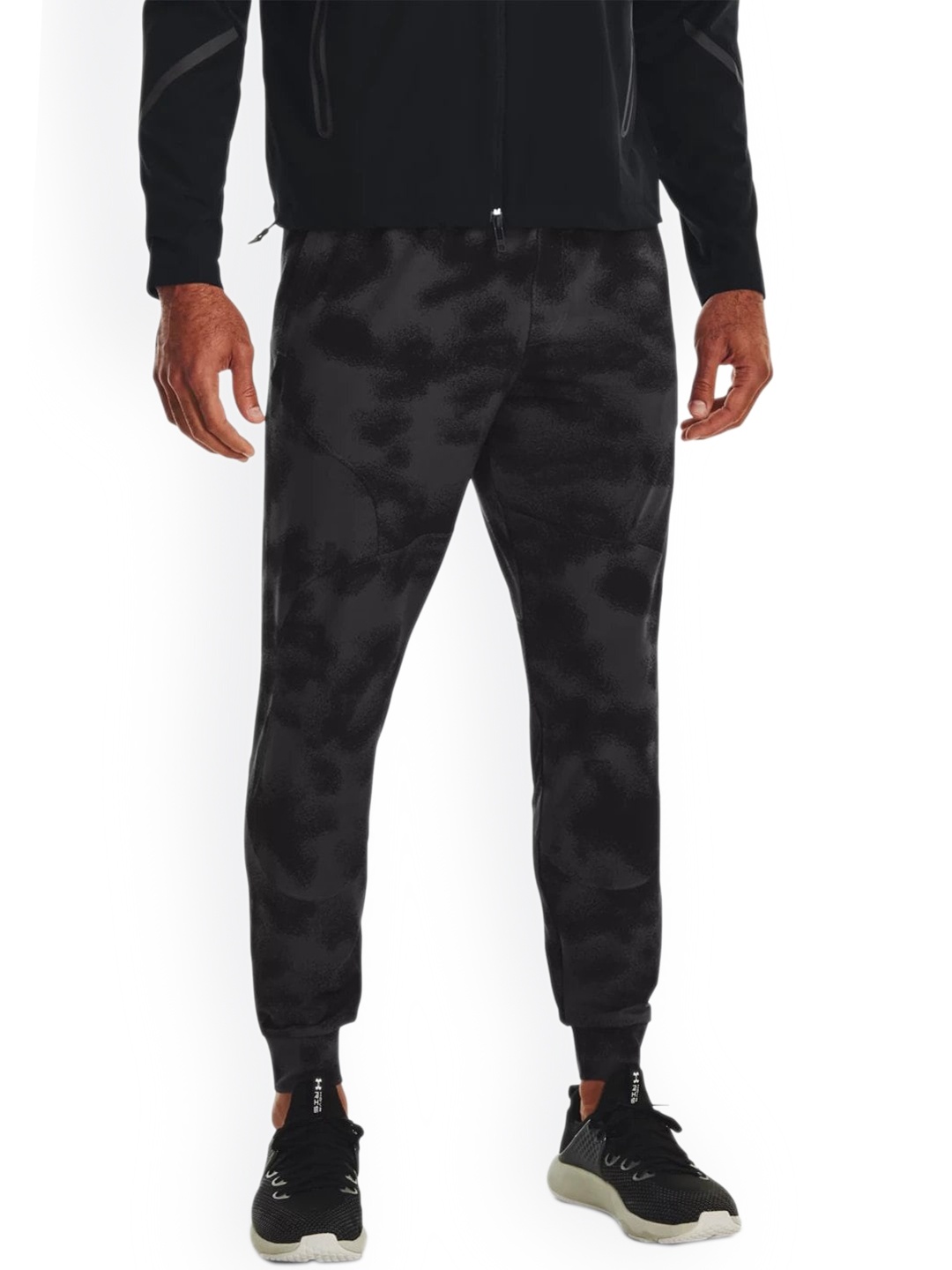 

UNDER ARMOUR Men Camouflage Printed Slim Fit Unstoppable Joggers, Grey