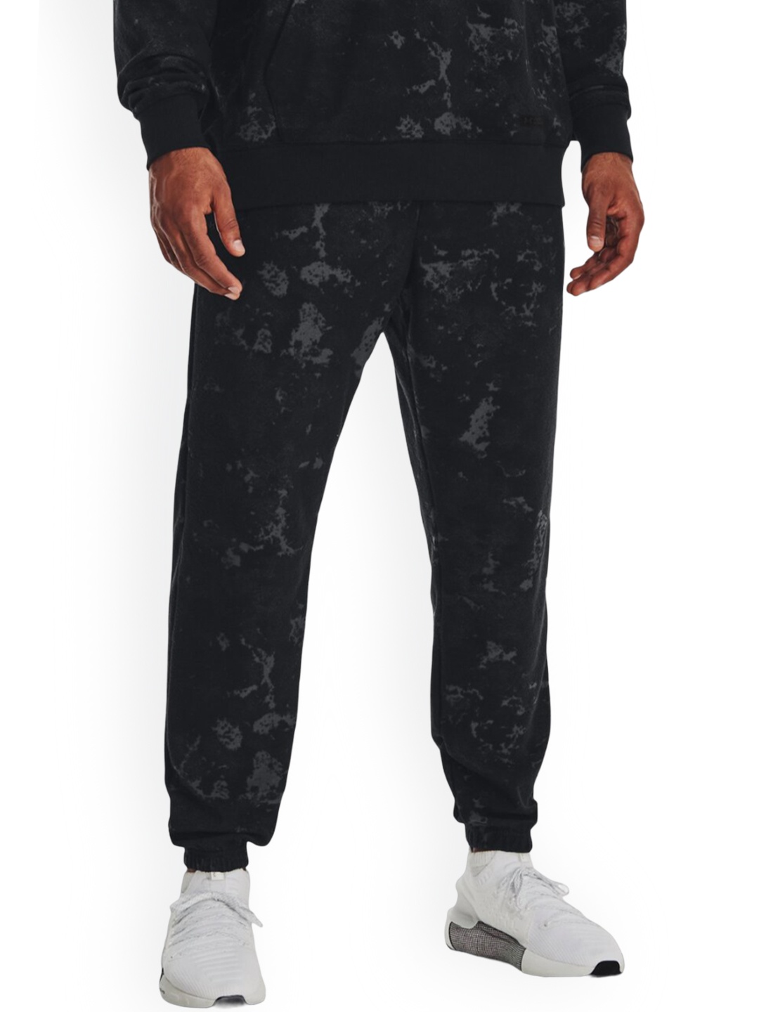 

UNDER ARMOUR Journey Terry Men Abstract Printed Relaxed Fit Joggers, Black