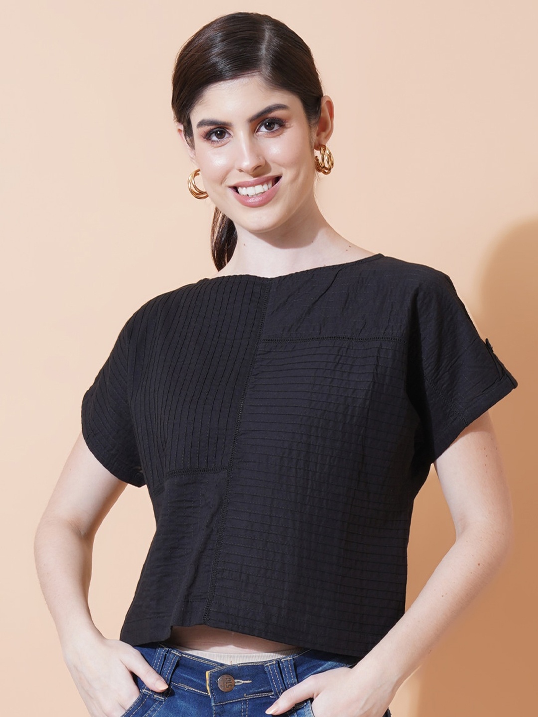 

IX IMPRESSION Extended Sleeves Cotton Boxy Crop Top, Black
