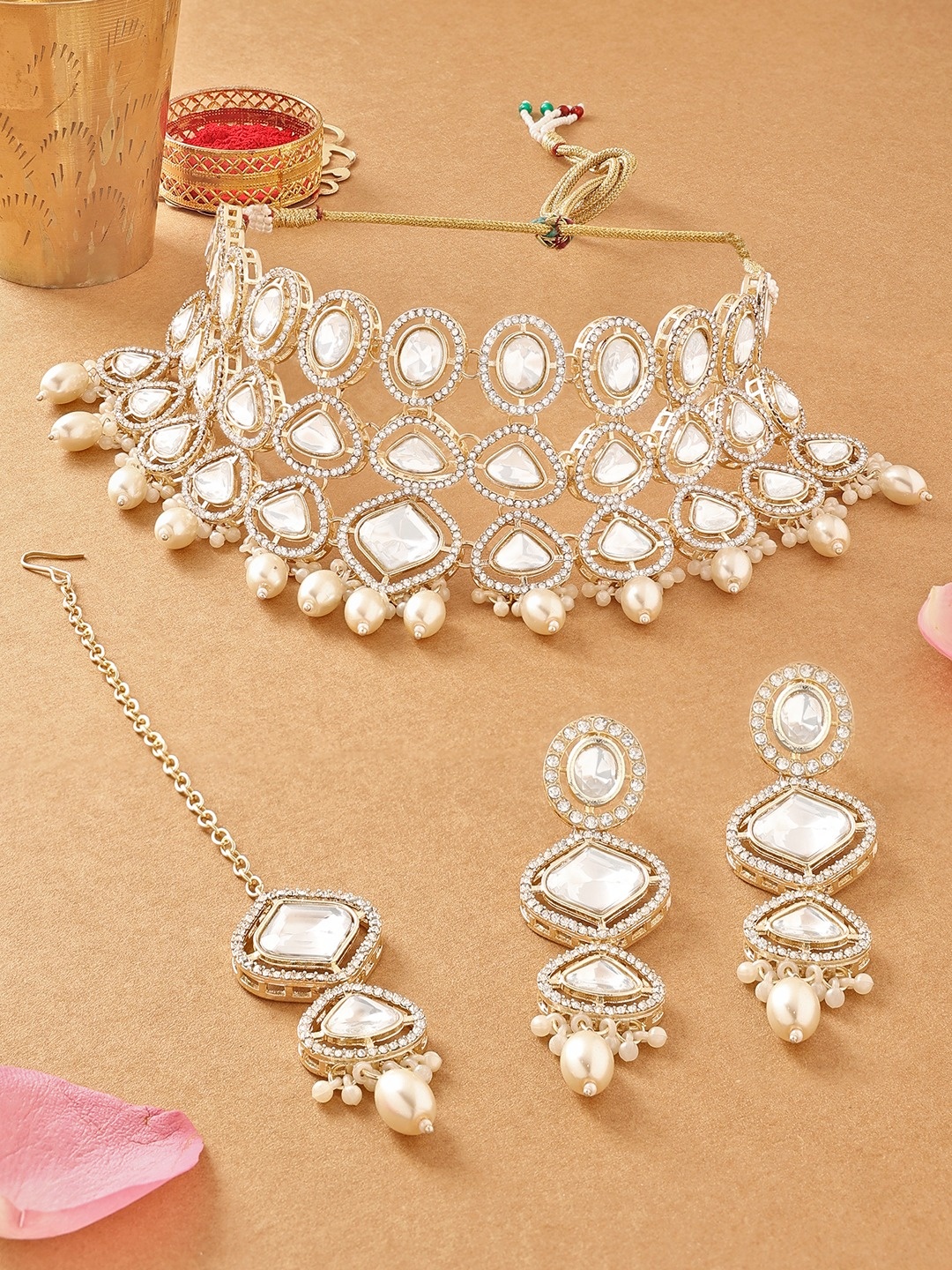 

Zaveri Pearls Gold Plated Stones Studded & Beaded Jewellery Set