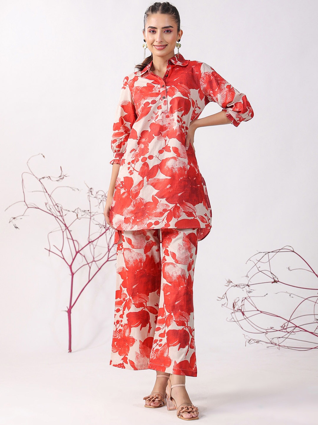 

JISORA Floral Printed Pure Cotton Kurti With Pyjama, Beige