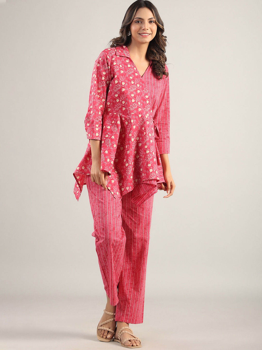 

JISORA Ethnic Motifs Printed Pure Cotton Top With Trousers, Pink