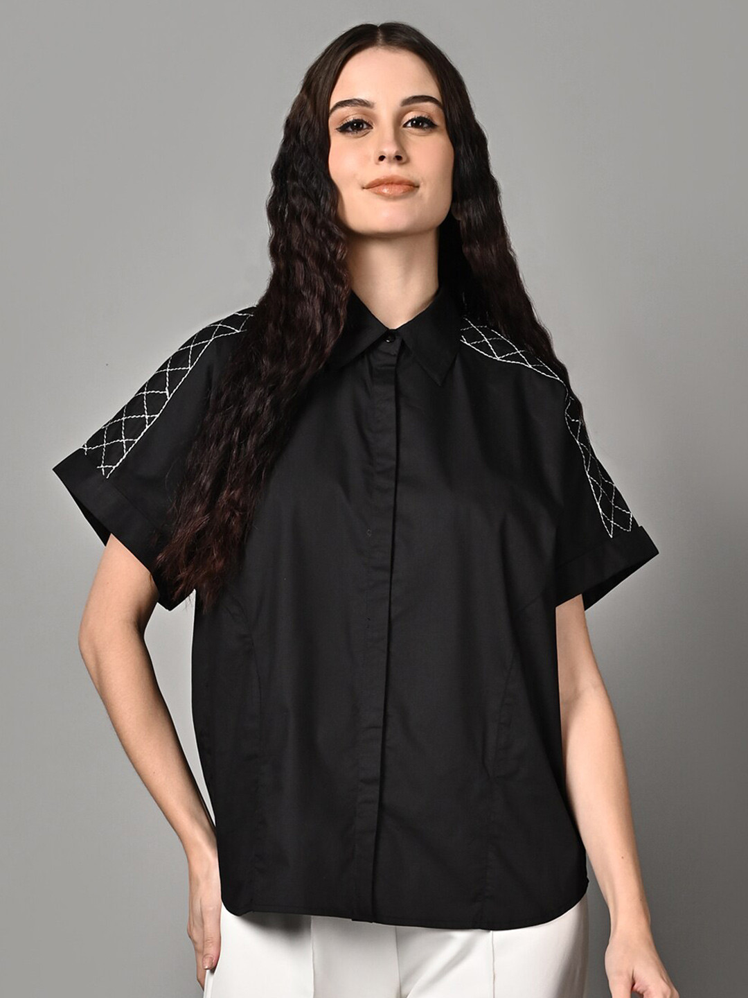 

Justin Whyte Flared Sleeve Cotton Shirt Style Top, Black