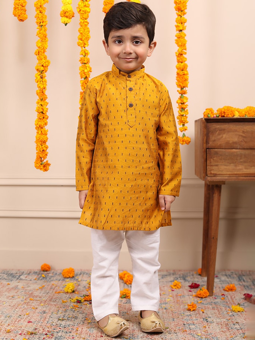 

Biglilpeople Boys Ethnic Motifs Woven Design Kurta with Pyjamas, Yellow