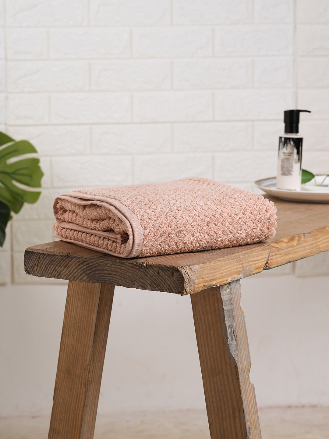 

SPACES Genesis Pink 400 GSM Pure Cotton Bath Towel