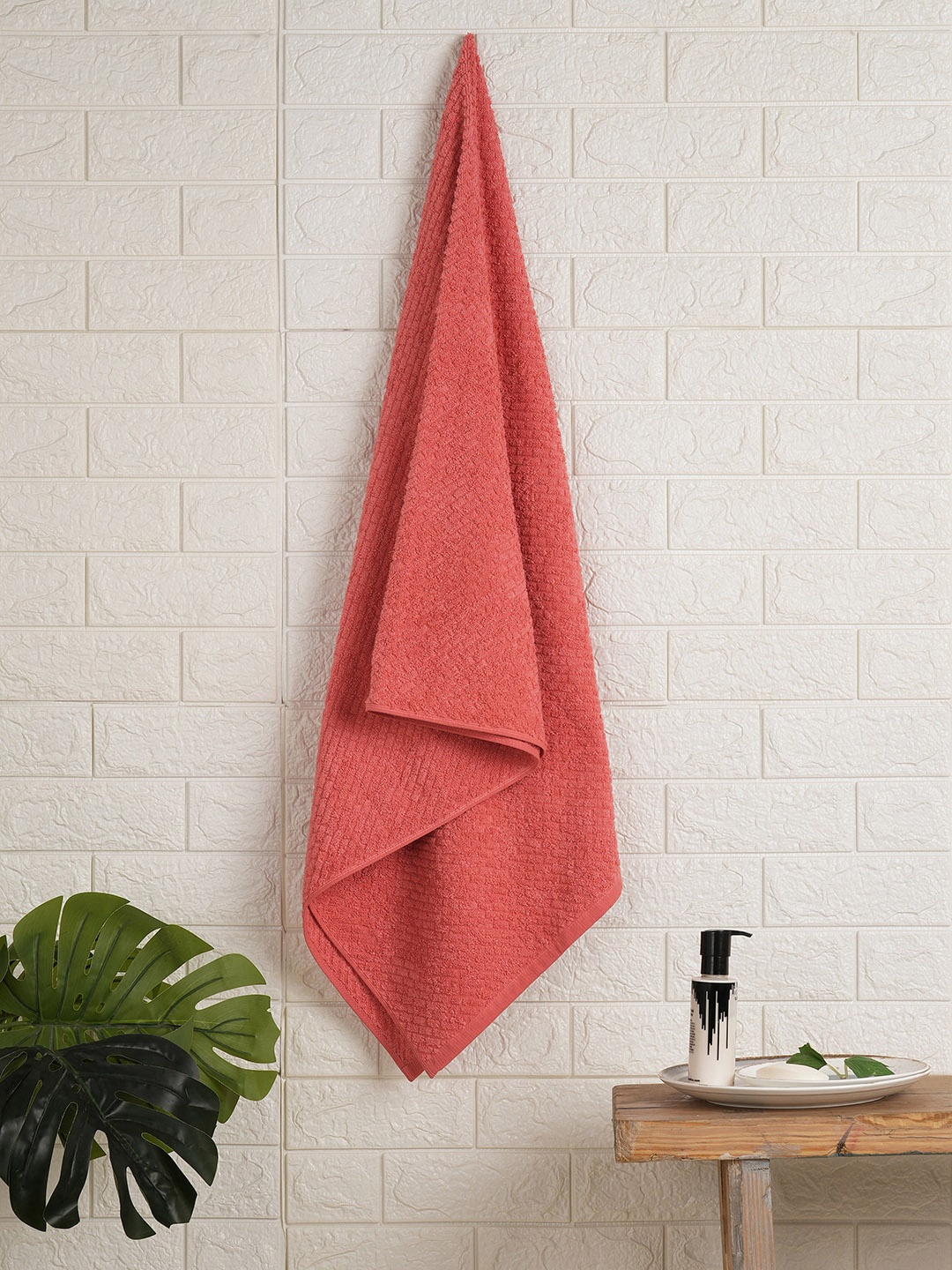 

SPACES Orange Pure Cotton Anti-Bacterial 400 GSM Bath Towel