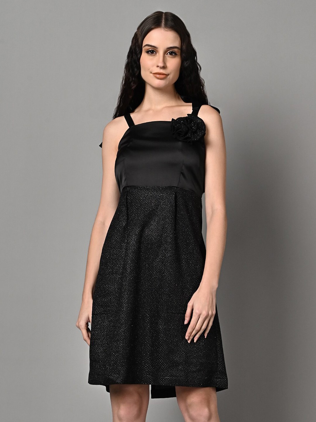 

Justin Whyte Self Design Shoulder Strap A-Line Dress, Black