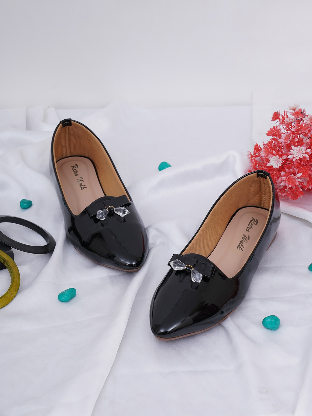

Retro Walk Bow Detail Pointed Toe Ballerinas, Black