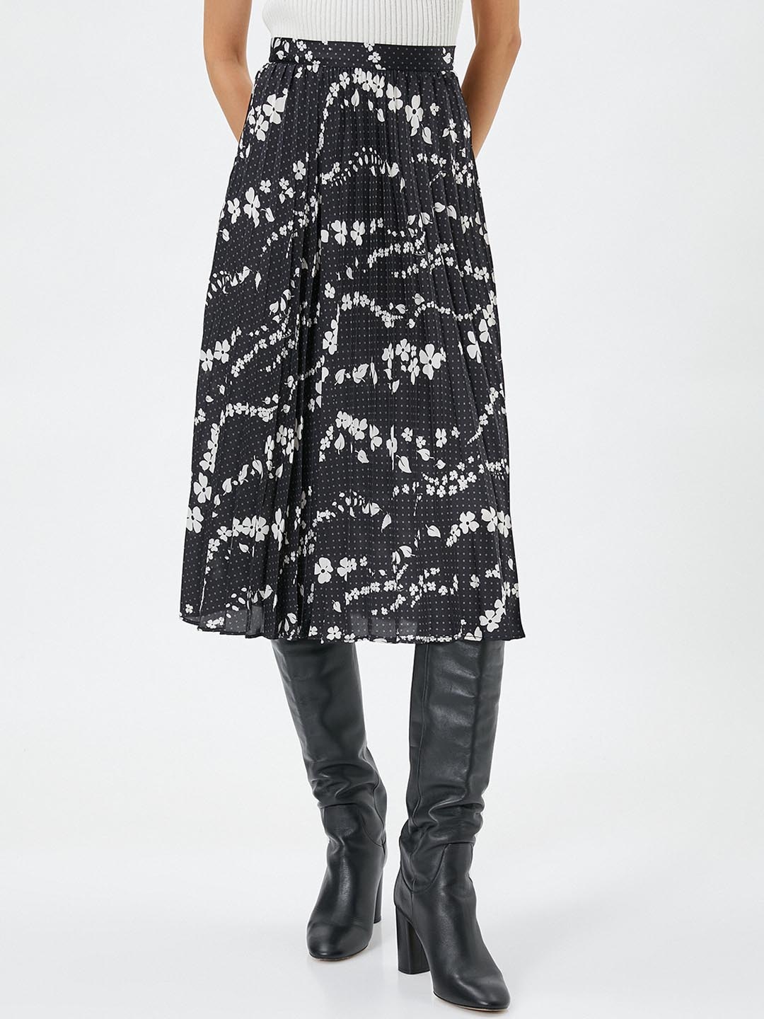 

Koton Floral Printed Accordion Pleats Midi Skirt, Black