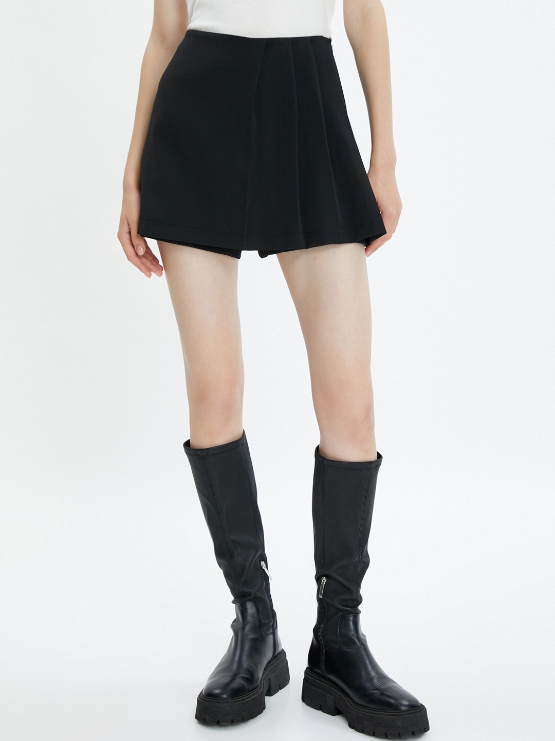 

Koton High Rise Mini Skorts, Black