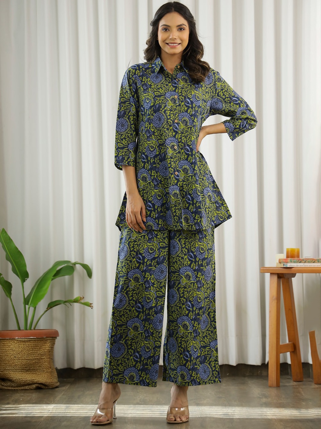 

SANSKRUTIHOMES Floral Printed Pure Cotton Tunic With Palazzo Co-Ords, Green