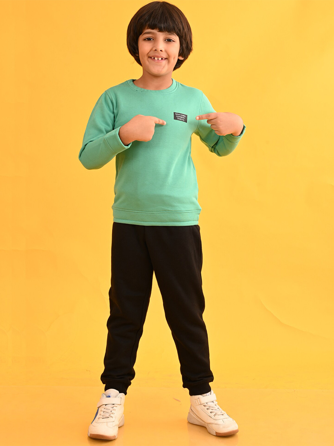 

Anthrilo Boys Round Neck T-shirt with Trousers, Sea green
