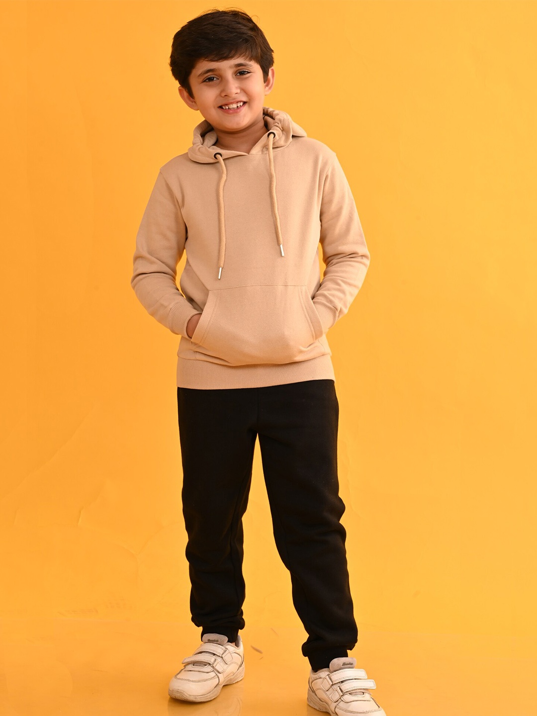 

Anthrilo Boys Hooded T-shirt with Trousers, Beige