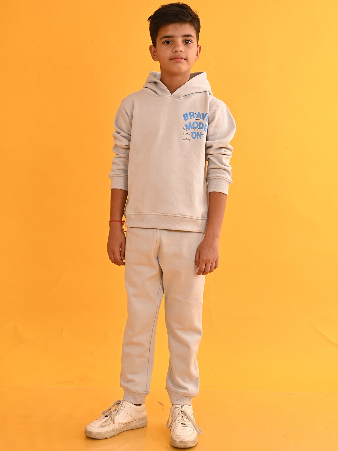 

Anthrilo Boys Typography Printed Sweatshirt with Joggers, Beige