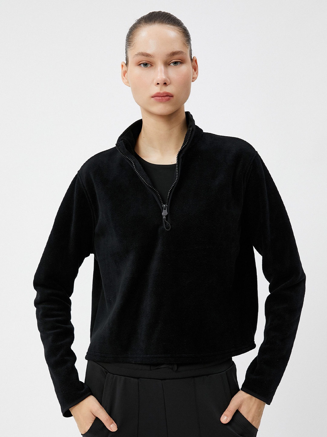 

Koton Long Sleeves Mock Collar Pullover Sweatshirt, Black