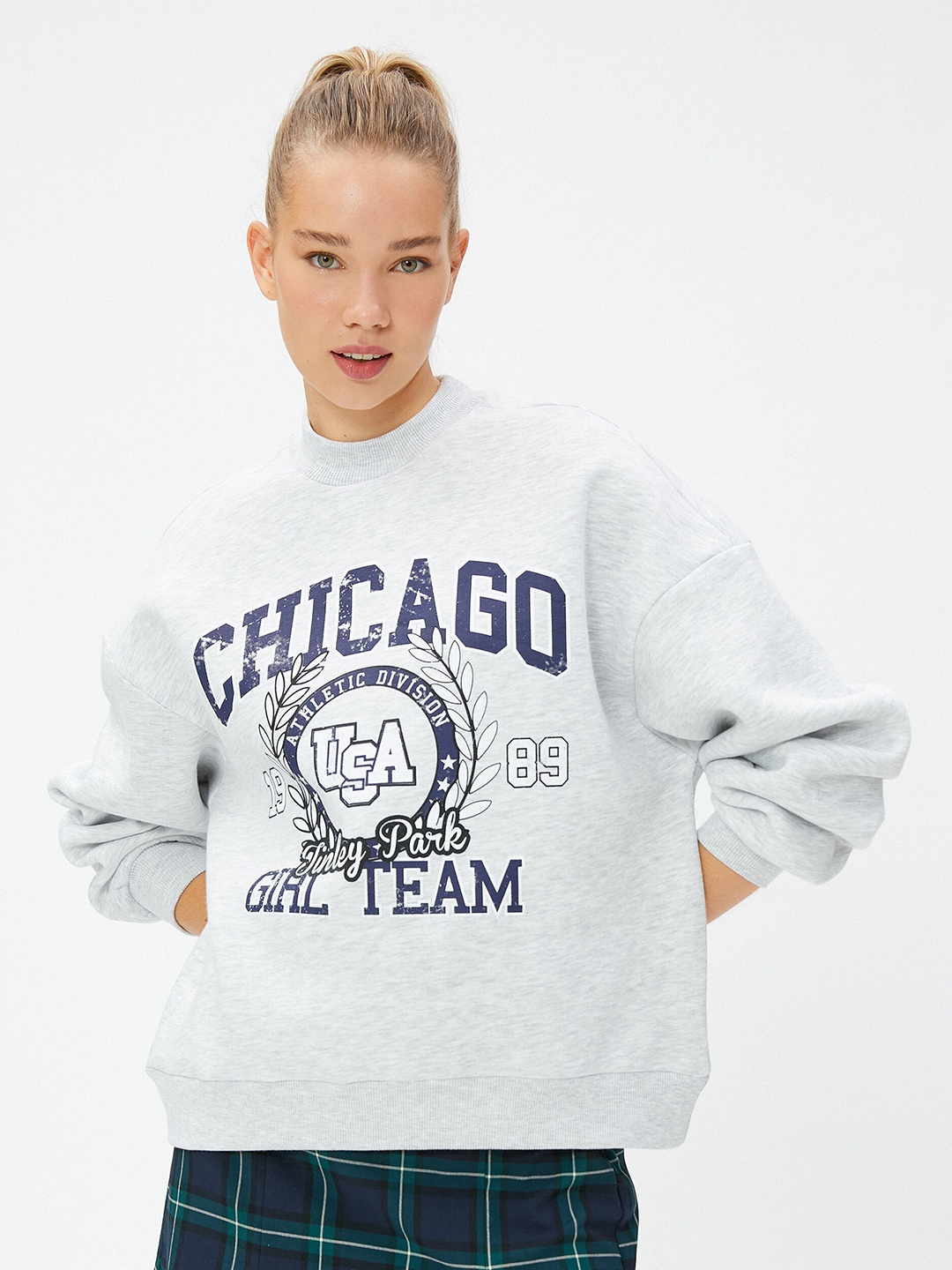 

Koton Typography Printed Round Neck Long Sleeve Pullover Sweatshirt, Off white
