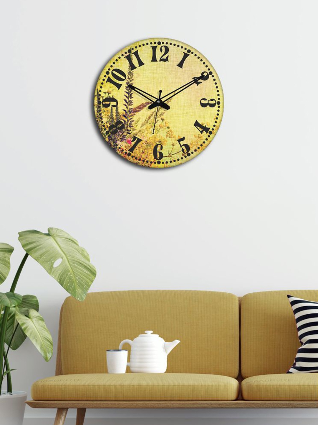 

OLIVE TREE Green & Black Printed Round Shape Contemporary Analogue Wall Clock