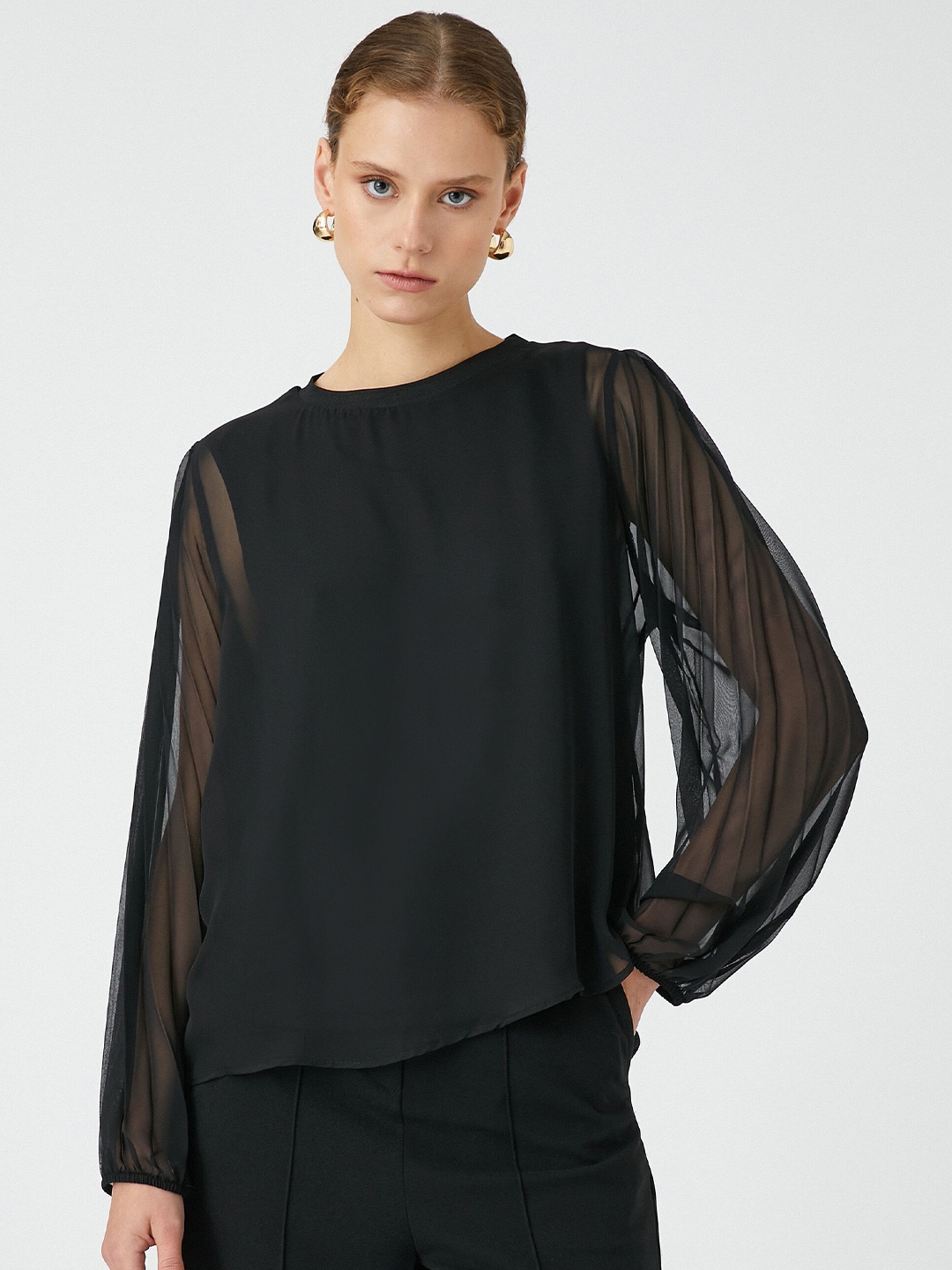 

Koton Round Neck Puff Sleeves Regular Top, Black