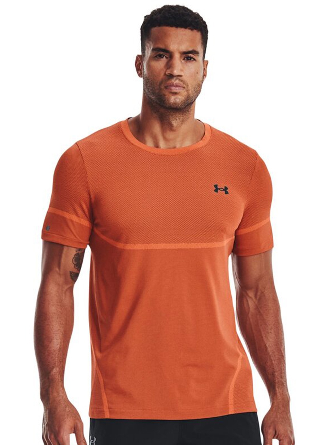 

UNDER ARMOUR RUSH Seamless Legacy Short Sleeves T-Shirt, Orange