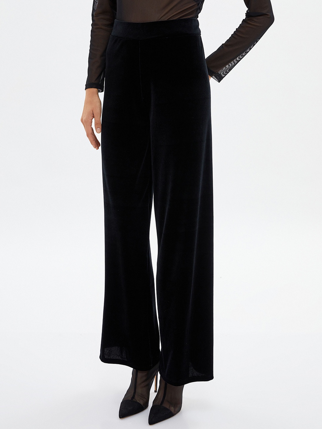 

Koton Women Mid Rise Parallel Trousers, Black