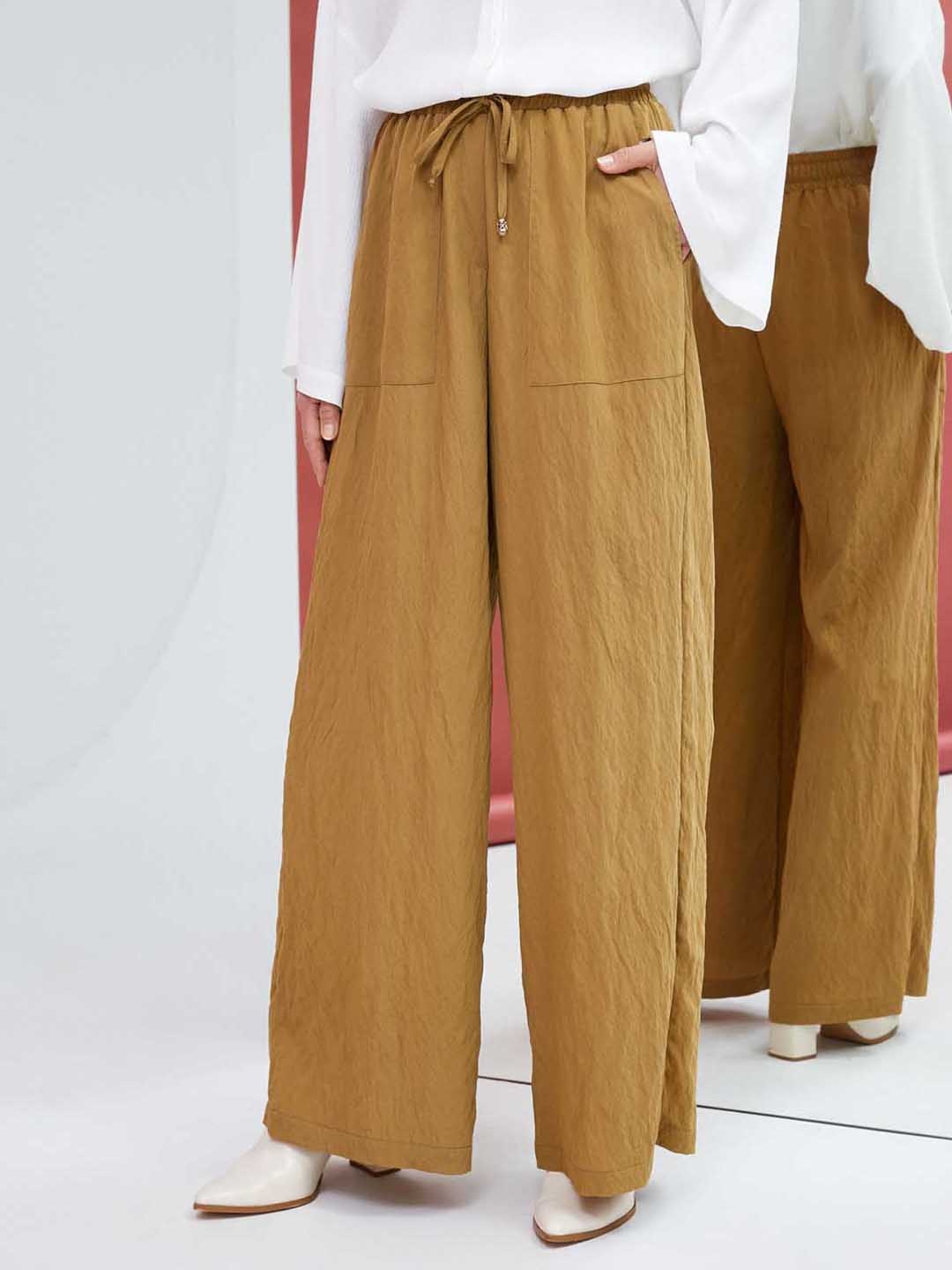 

Koton Women Pleated Jodhpuris Trousers, Khaki