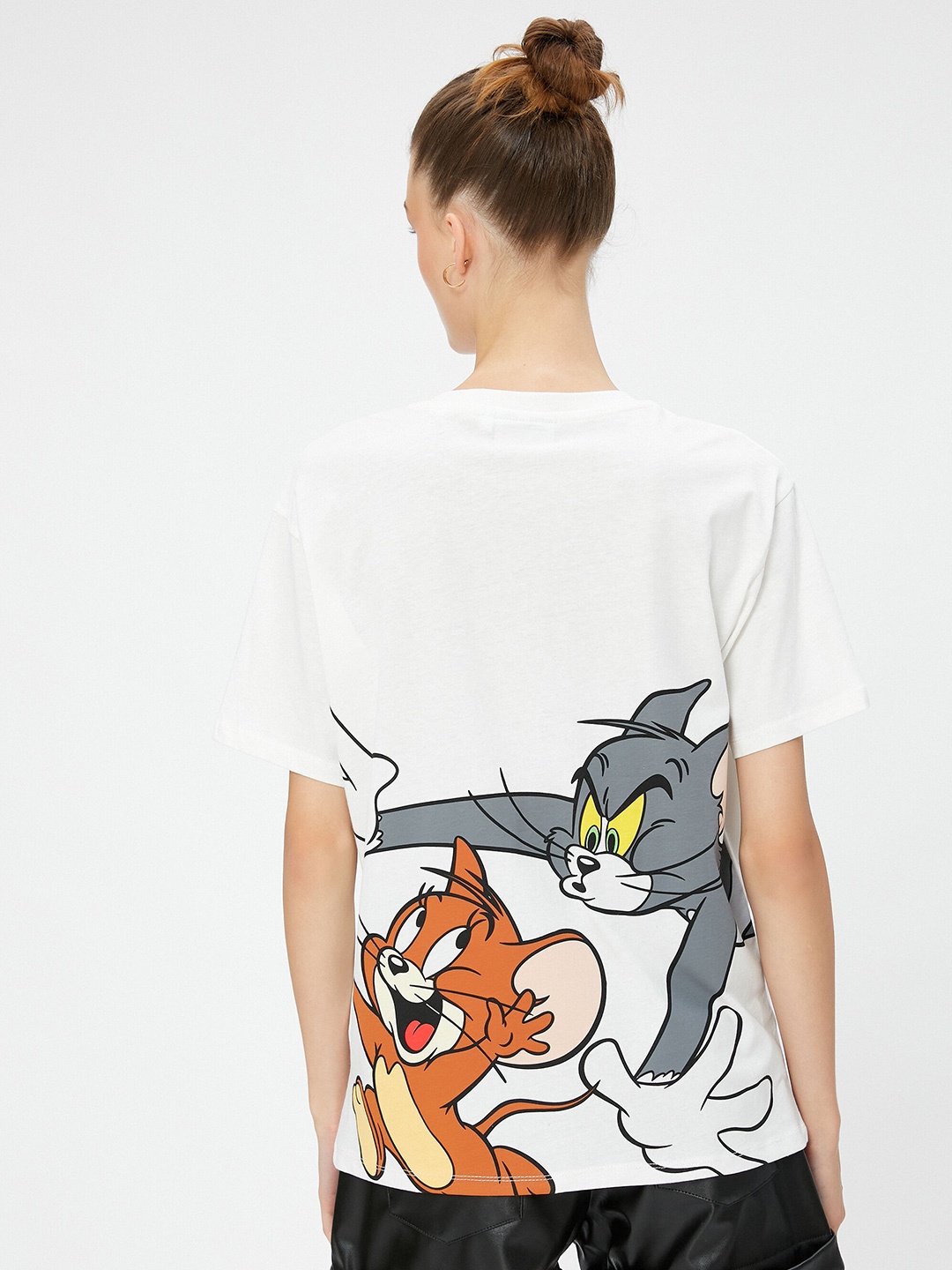 

Koton Tom & Jerry Printed Drop-Shoulder Sleeves Pure Cotton T-shirt, White