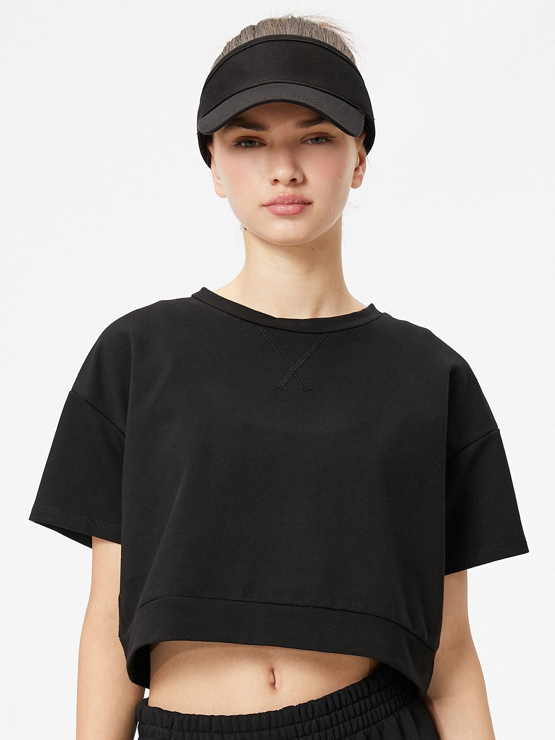 

Koton Round Neck Crop T-shirt, Black