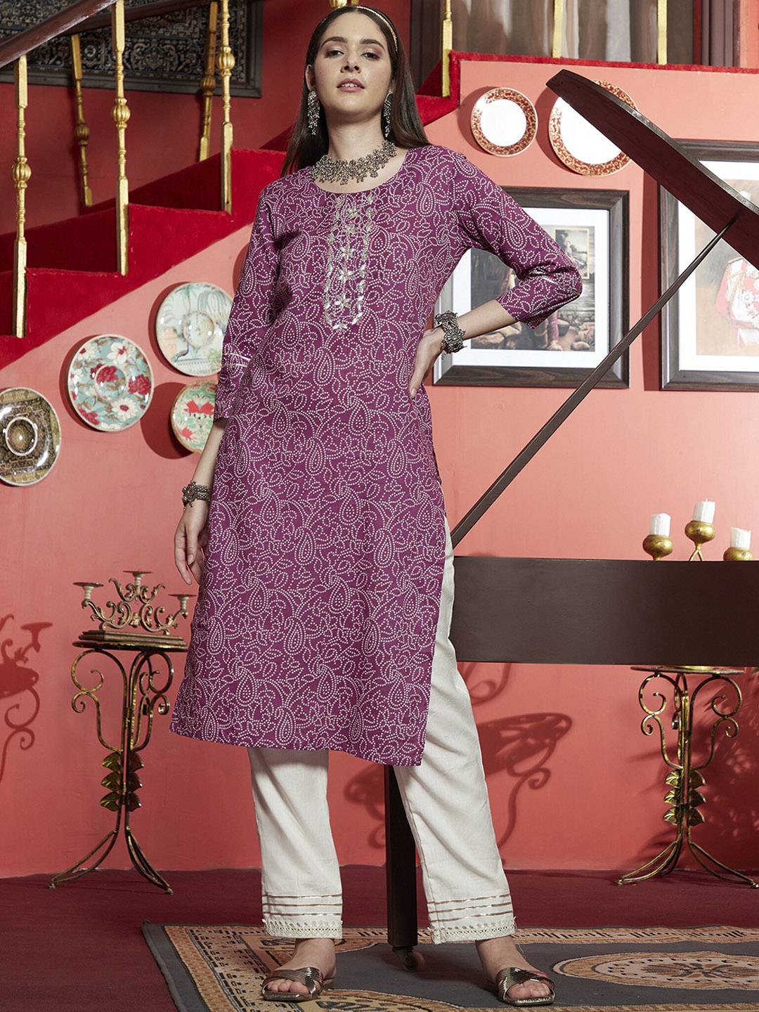 

Sangria Ethnic Motifs Printed Mirror Work Pure Cotton Straight Kurta, Purple