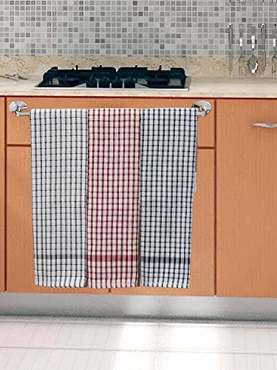 

Lushomes Grey & Red 6-Pieces Checked Cotton 300 GSM Kitchen Towels