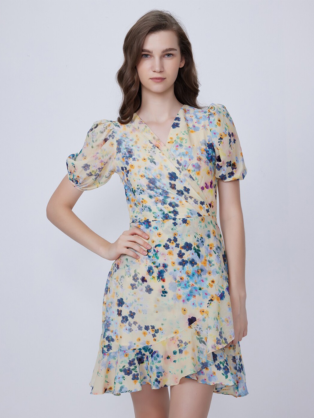 

COVER STORY Yellow & Blue Floral Printed V-Neck Puff Sleeve Fit & Flare Dress