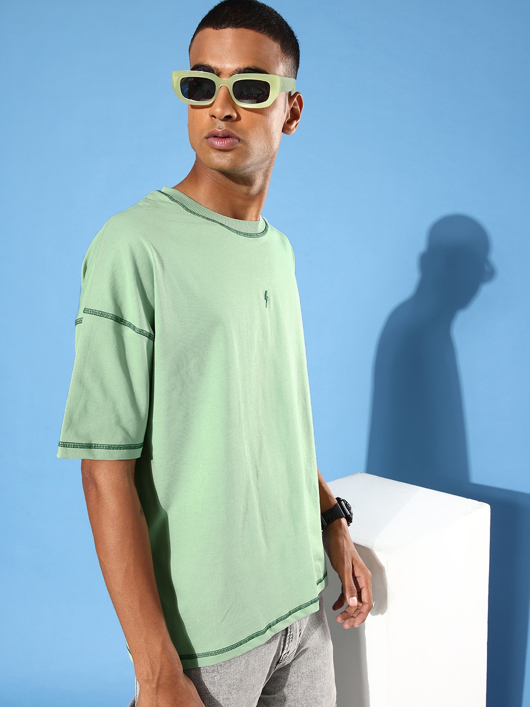 

Stormborn Men Drop-Shoulder Sleeves Oversized Pure Cotton T-shirt, Green