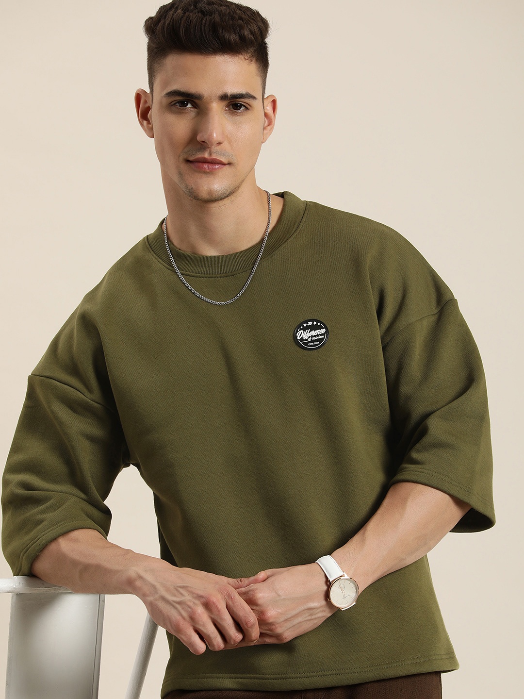 

Difference of Opinion Men Oversized Fleece Sweatshirt with Applique Detail, Olive