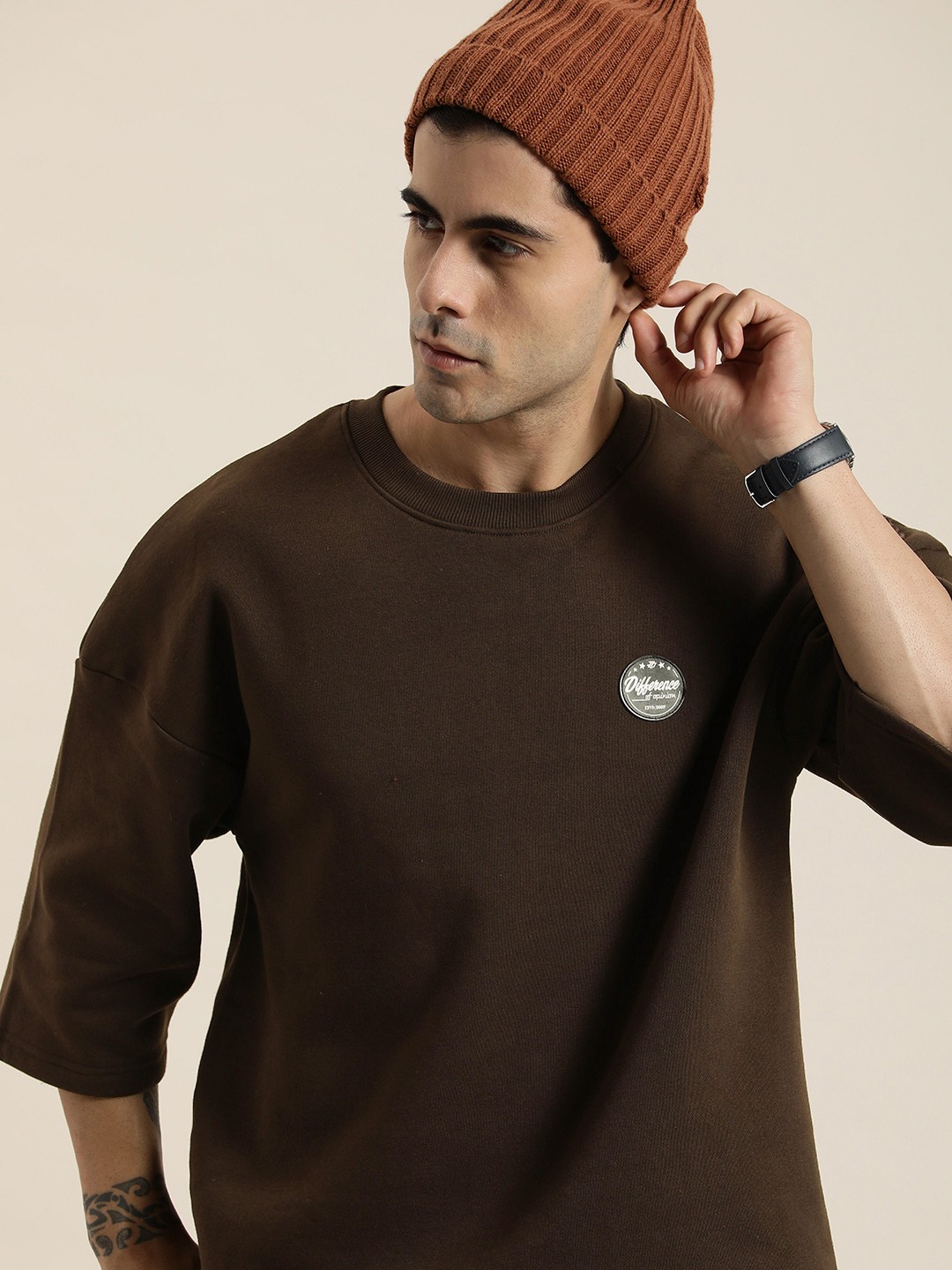 

Difference of Opinion Men Oversized Fleece Sweatshirt with Applique Detail, Brown