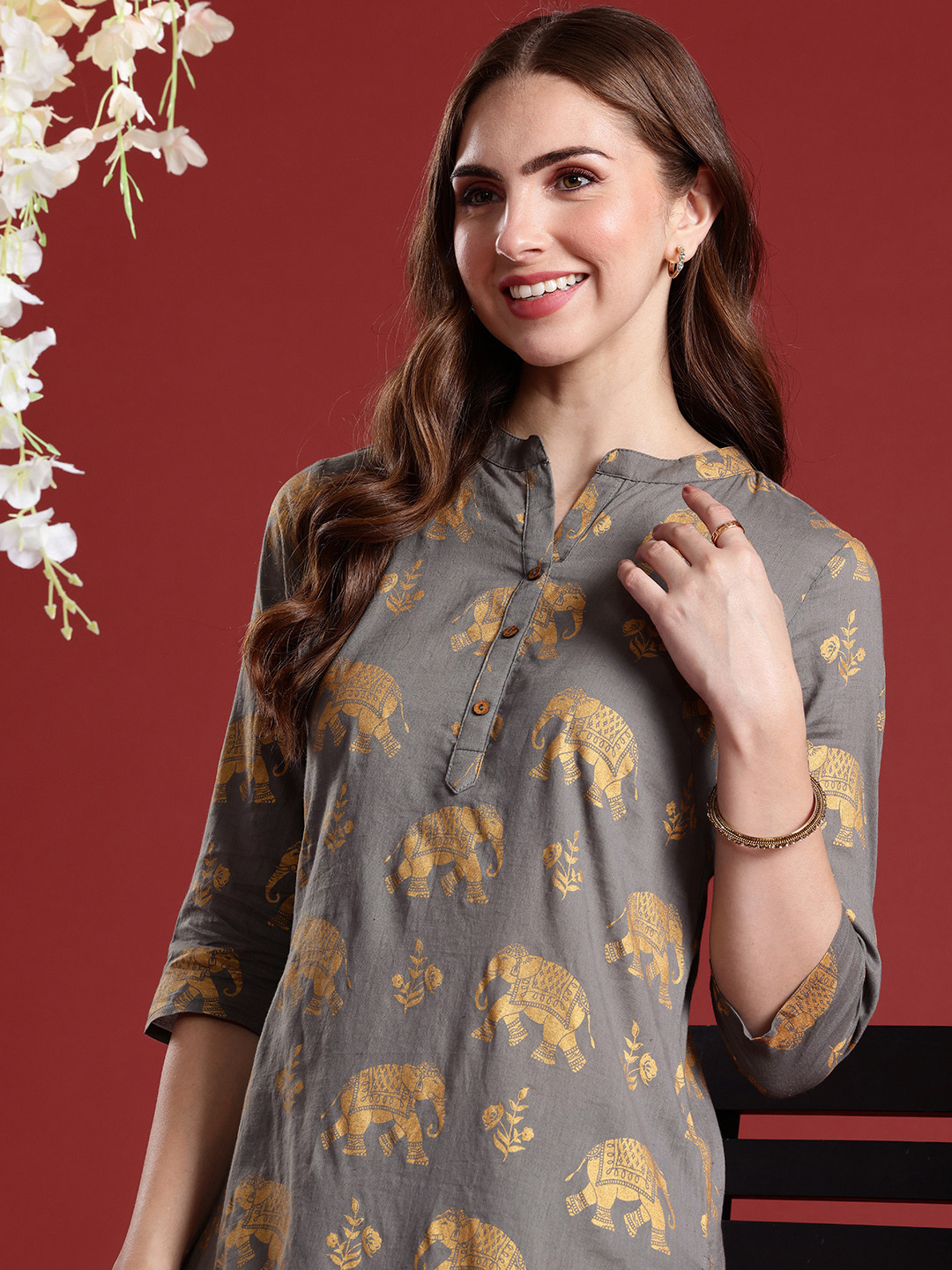 

Anouk Women Ethnic Motifs Printed Straight Kurta, Grey