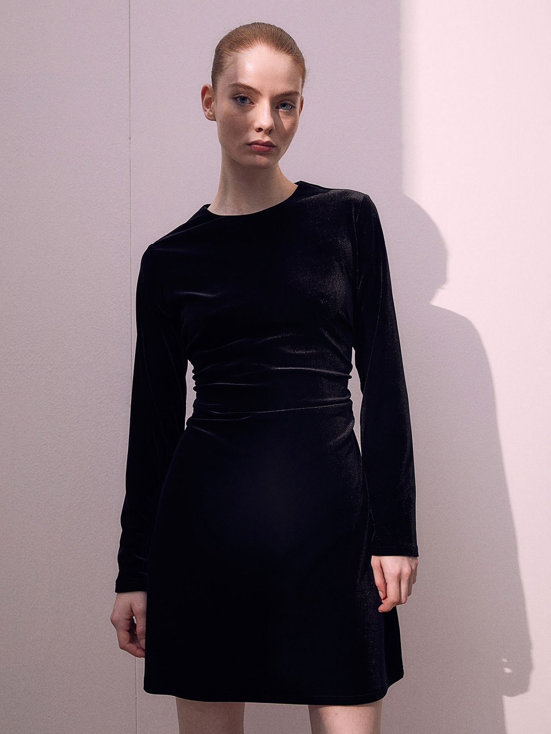 

H&M Fitted Velour Dress, Black