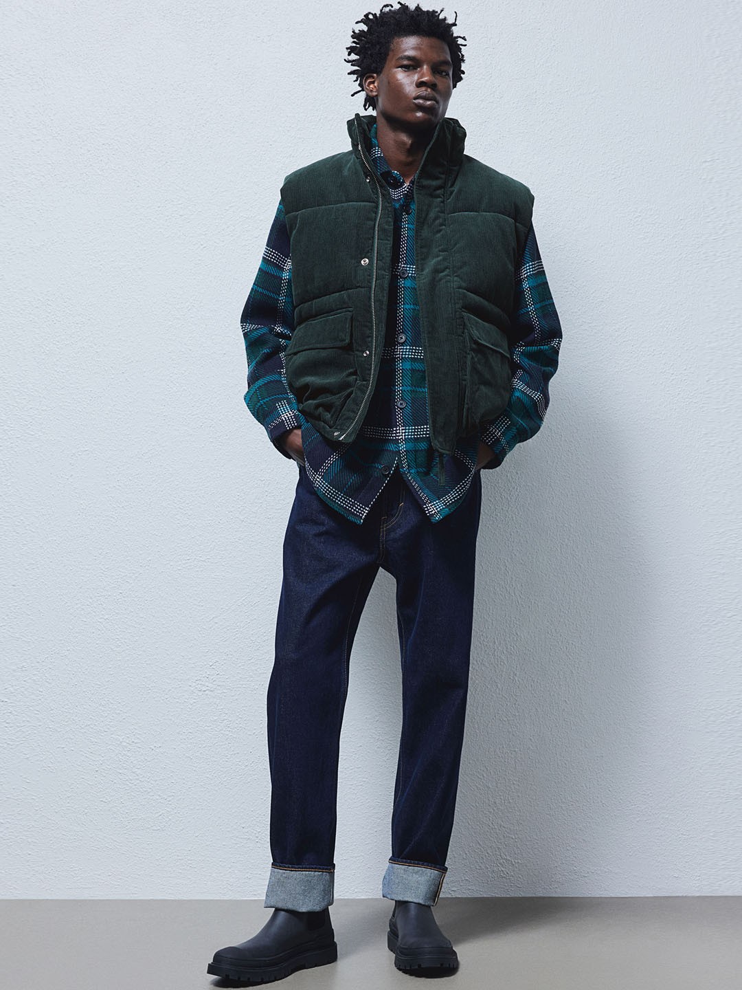 

H&M Pure Cotton Corduroy Puffer Gilet, Green
