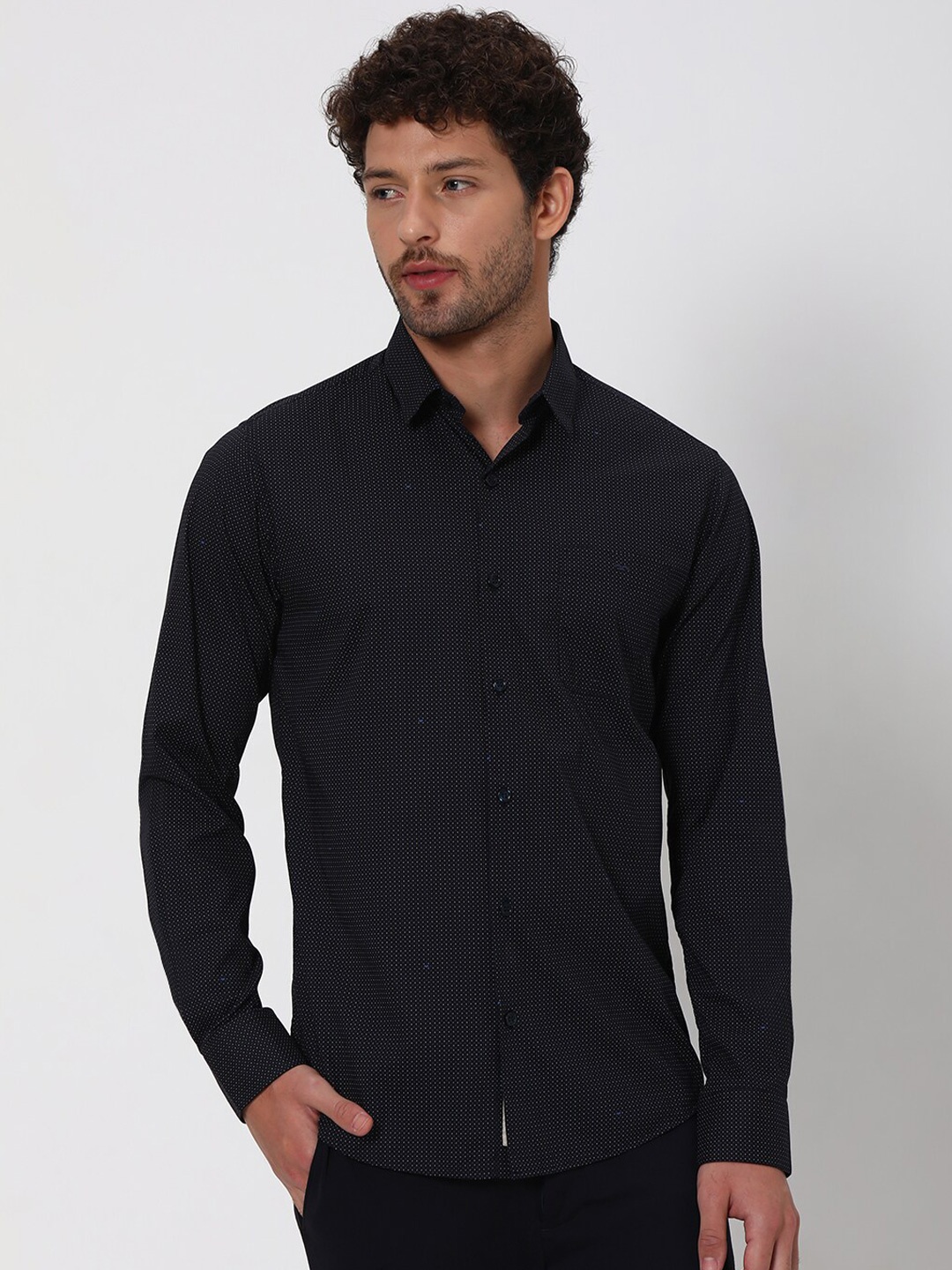 

Mufti Slim Fit Polka Dots Printed Pure Cotton Casual Shirt, Navy blue