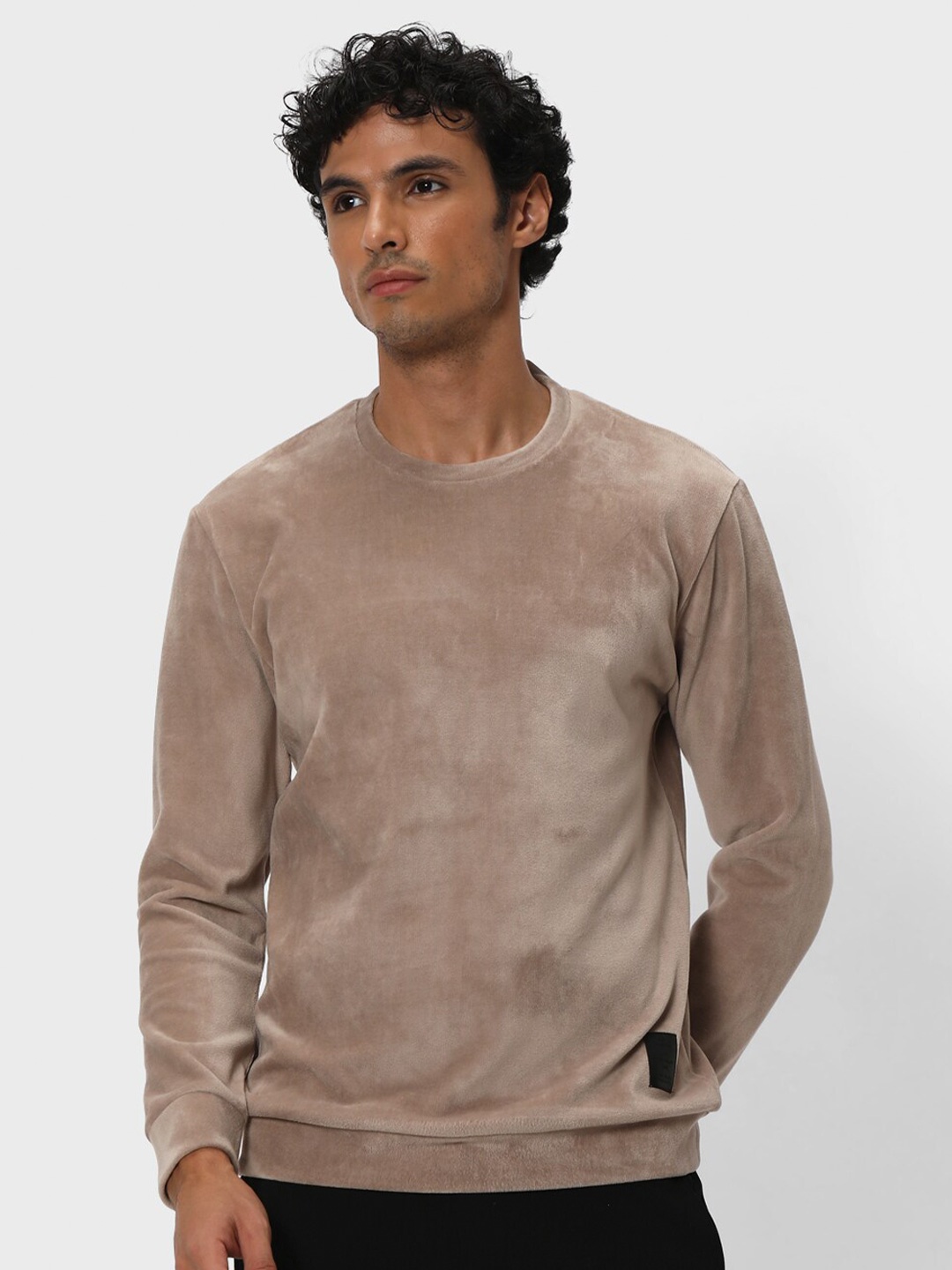 

Mufti Round Neck Long Sleeves Pullover Sweatshirt, Beige