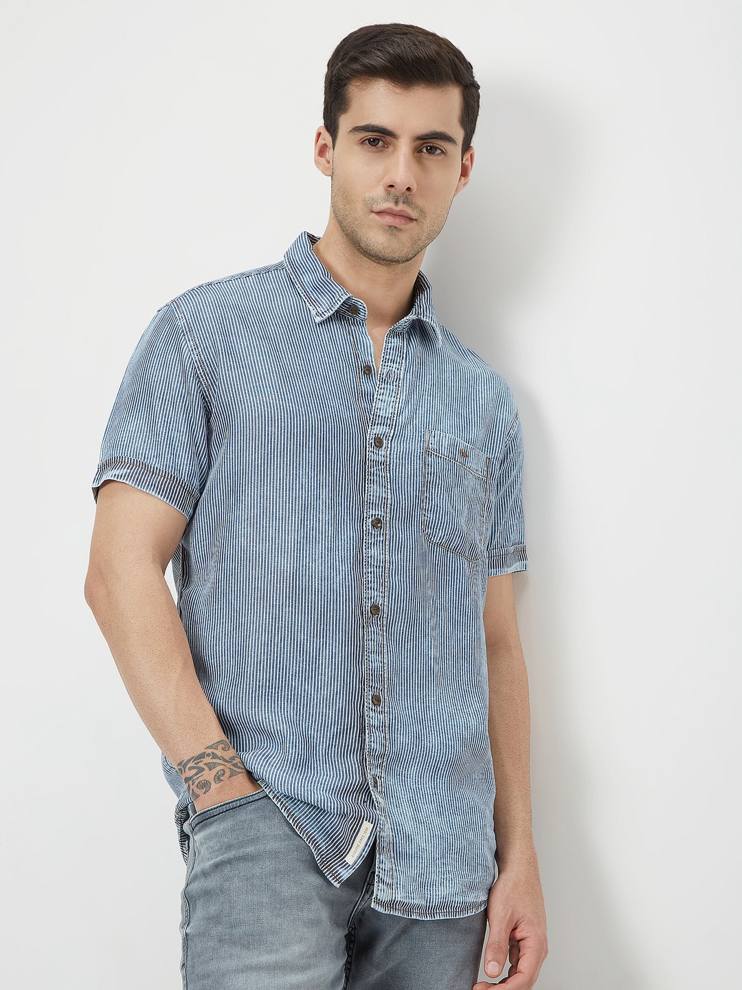 

Mufti Self Design Slim Fit Faded Opaque Casual Shirt, Blue