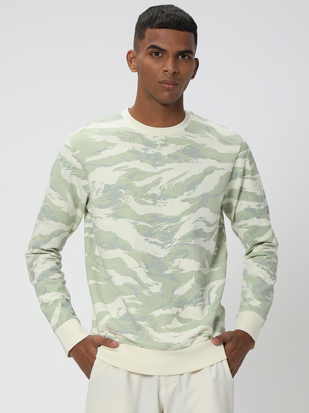 

Mufti Camouflage Printed Long Sleeves Cotton Sweatshirt, Off white