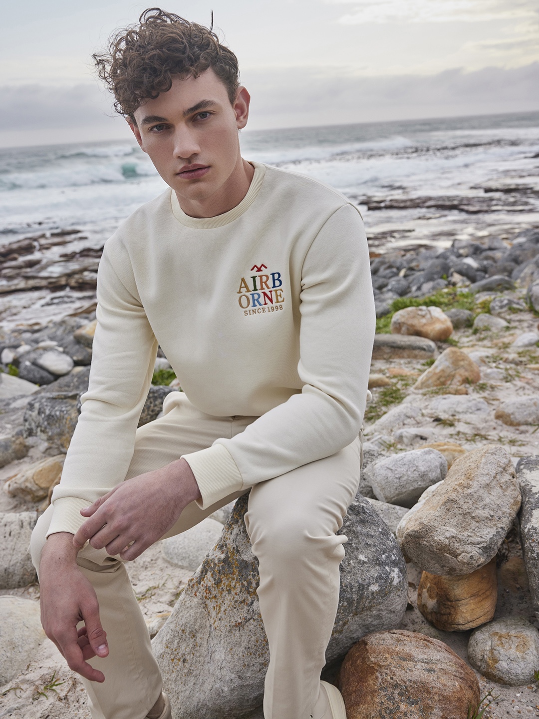 

Mufti Embroidered Round Neck Pullover, Off white