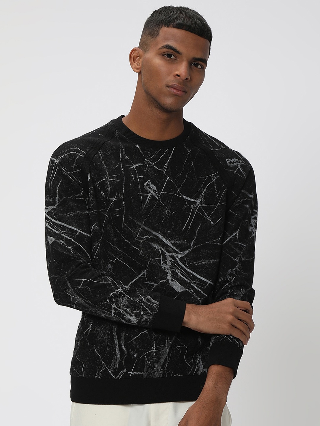 

Mufti Abstract Printed Round Neck Long Sleeve Cotton Pullover Sweatshirt, Black