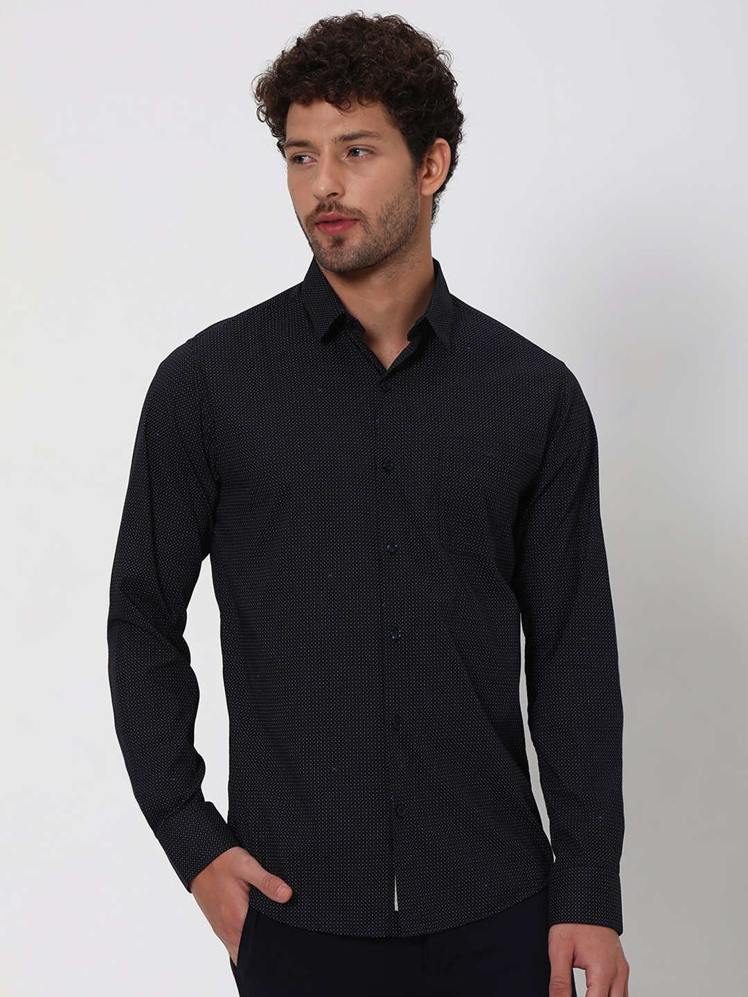 

Mufti Printed Slim Fit Classic Cotton Casual Shirt, Navy blue
