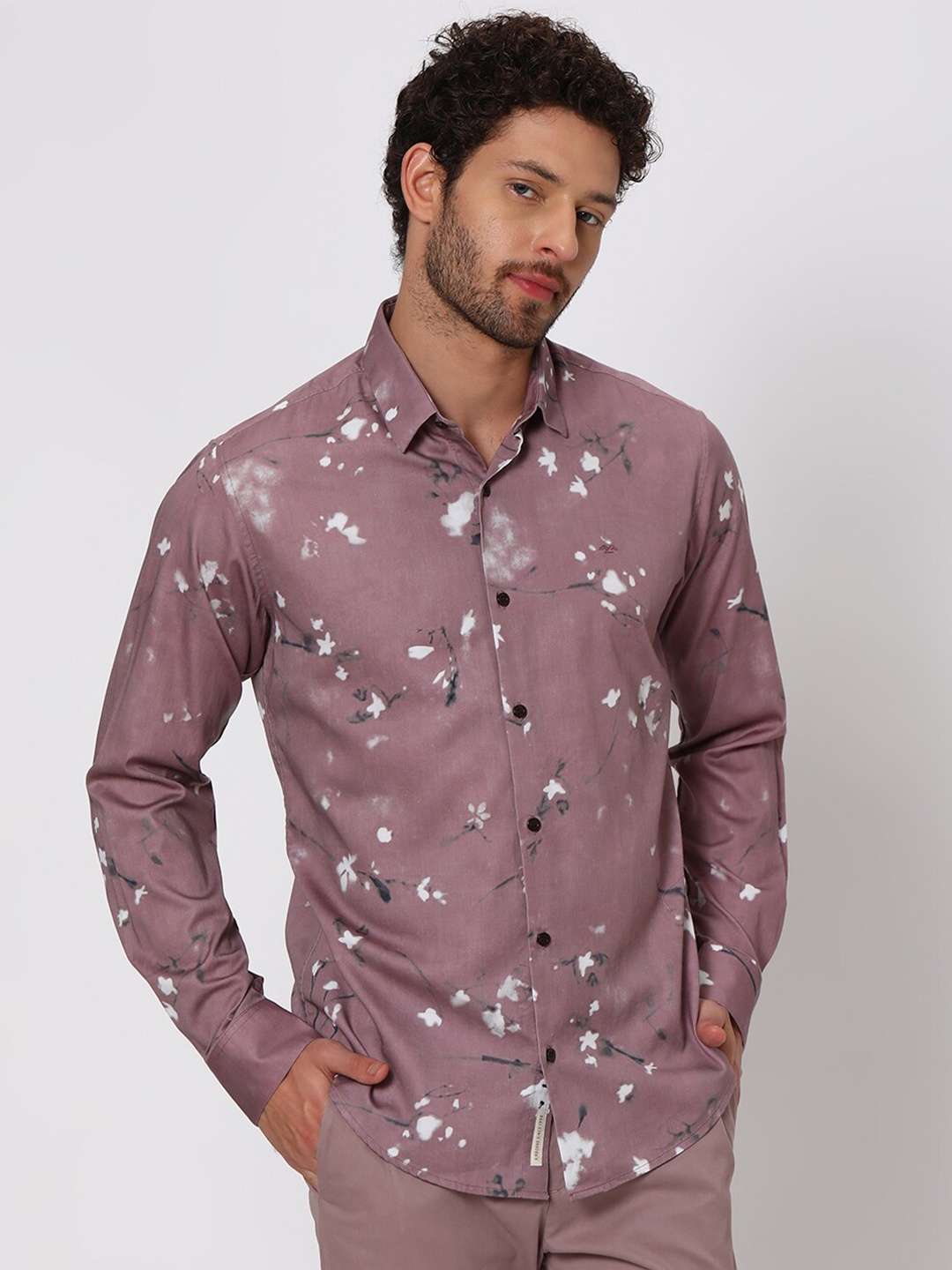 

Mufti Slim Fit Floral Printed Spread Collar Long Sleeves Cotton Casual Shirt, Pink