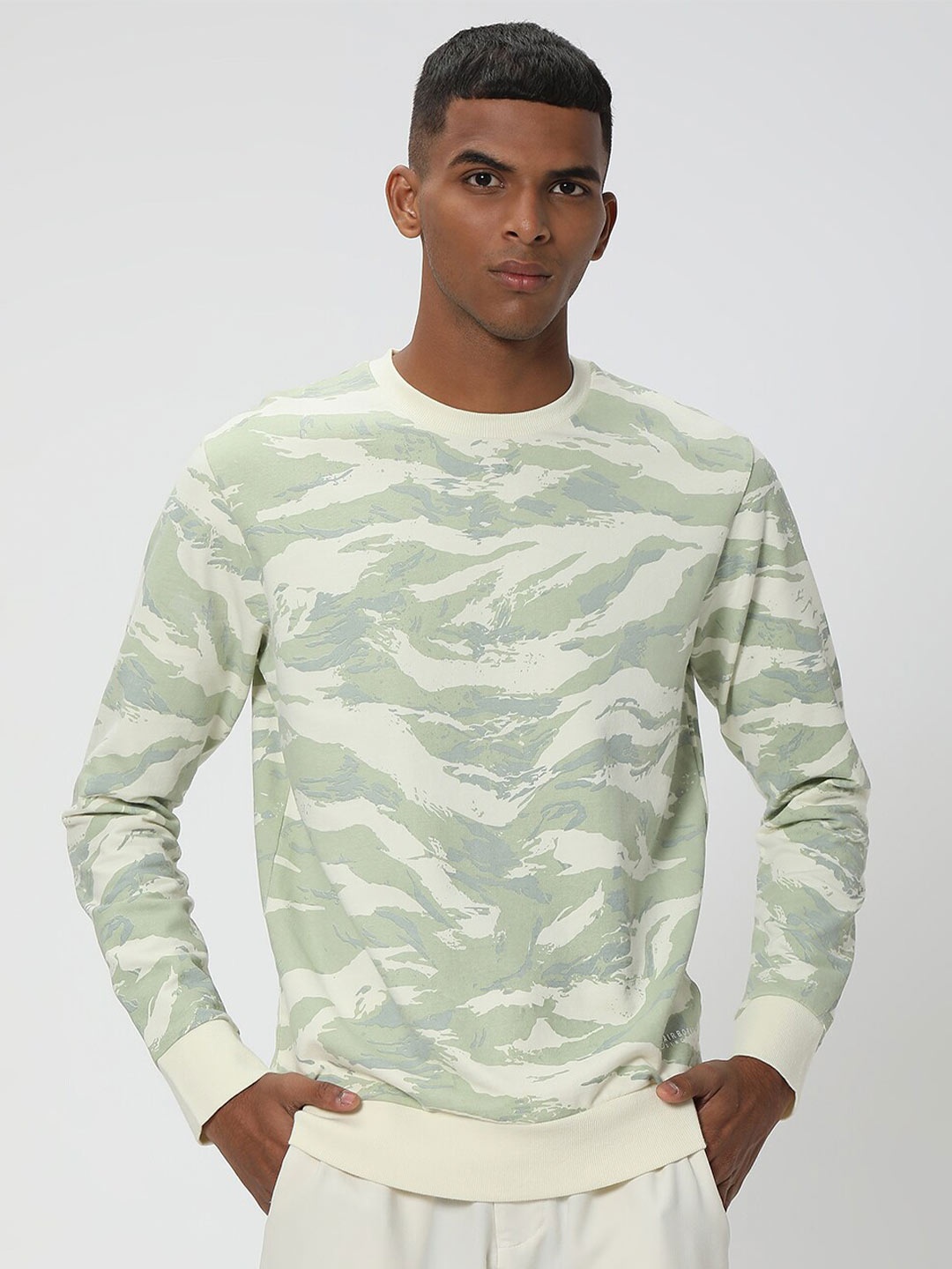 

Mufti Camouflage Printed Cotton Pullover Sweatshirt, Off white