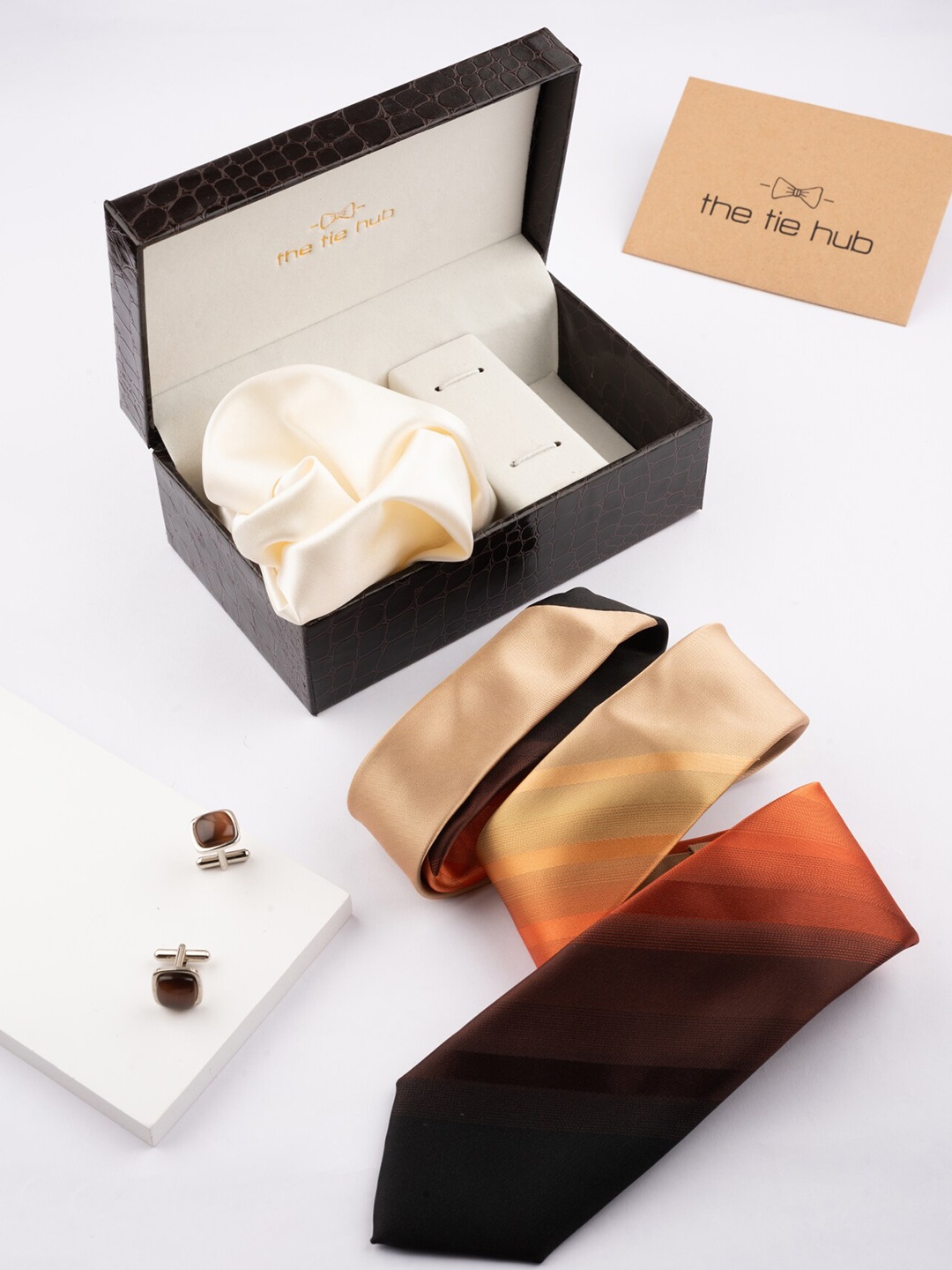 

The Tie Hub Men Printed Accessory Gift Set, Orange