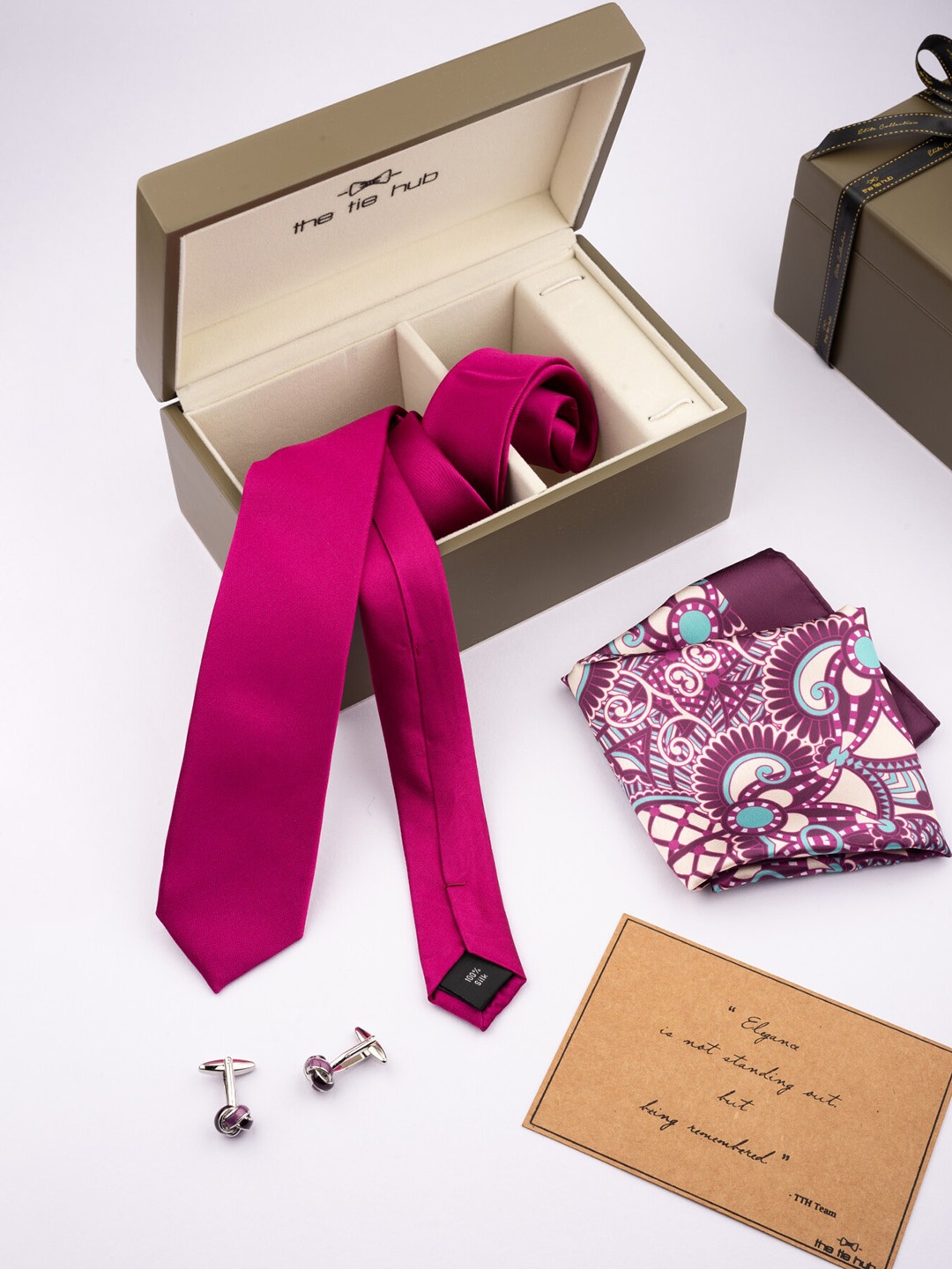 

The Tie Hub Printed Neck Tie With Pocket Square & Cufflink Accessory Gift Set, Pink
